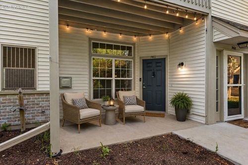 101-962 Bedford Ct, RACINE, WI, 53406-7011 | Card Image