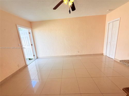 3-326 Ne 6th St, Hallandale Beach, FL, 33009-2434 | Card Image