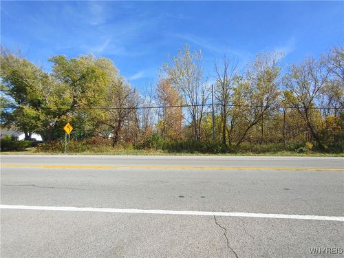 4307 Lake Ave, Lockport, NY, 14094-1180 | Card Image