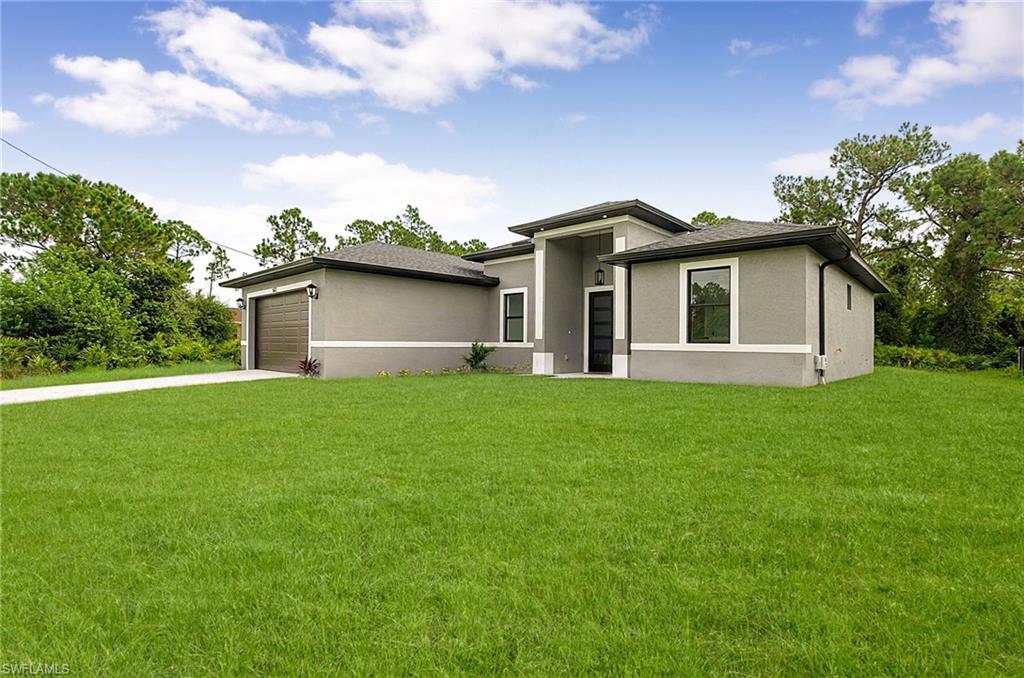 Residential in LEHIGH ACRES 2