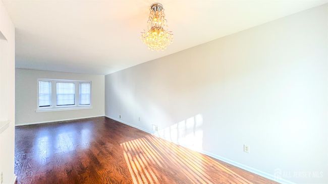 1204 Maplecrest Rd, Townhouse with 2 bedrooms, 2 bathrooms and null parking in Edison NJ | Image 5