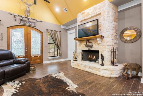 168 Bandera Blvd, Bandera, TX, 78003-3601 | Card Image