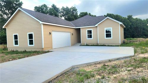1601 Al Ortalani Way, Pittsburg, KS, 66762 | Card Image