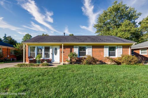 3021 Boaires Ln, Louisville, KY, 40220-2427 | Card Image