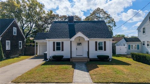 16 Omaha Blvd, Warwick, RI, 02889-1613 | Card Image