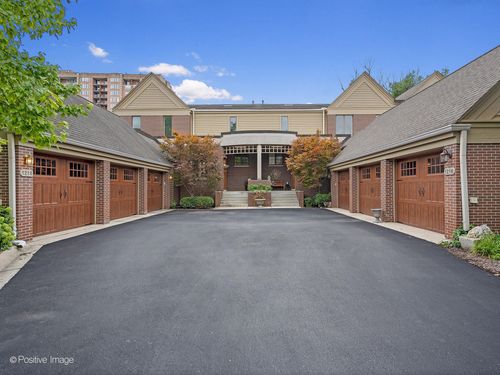 1218 Hawthorne Ct, Hinsdale, IL, 60521-2974 | Card Image