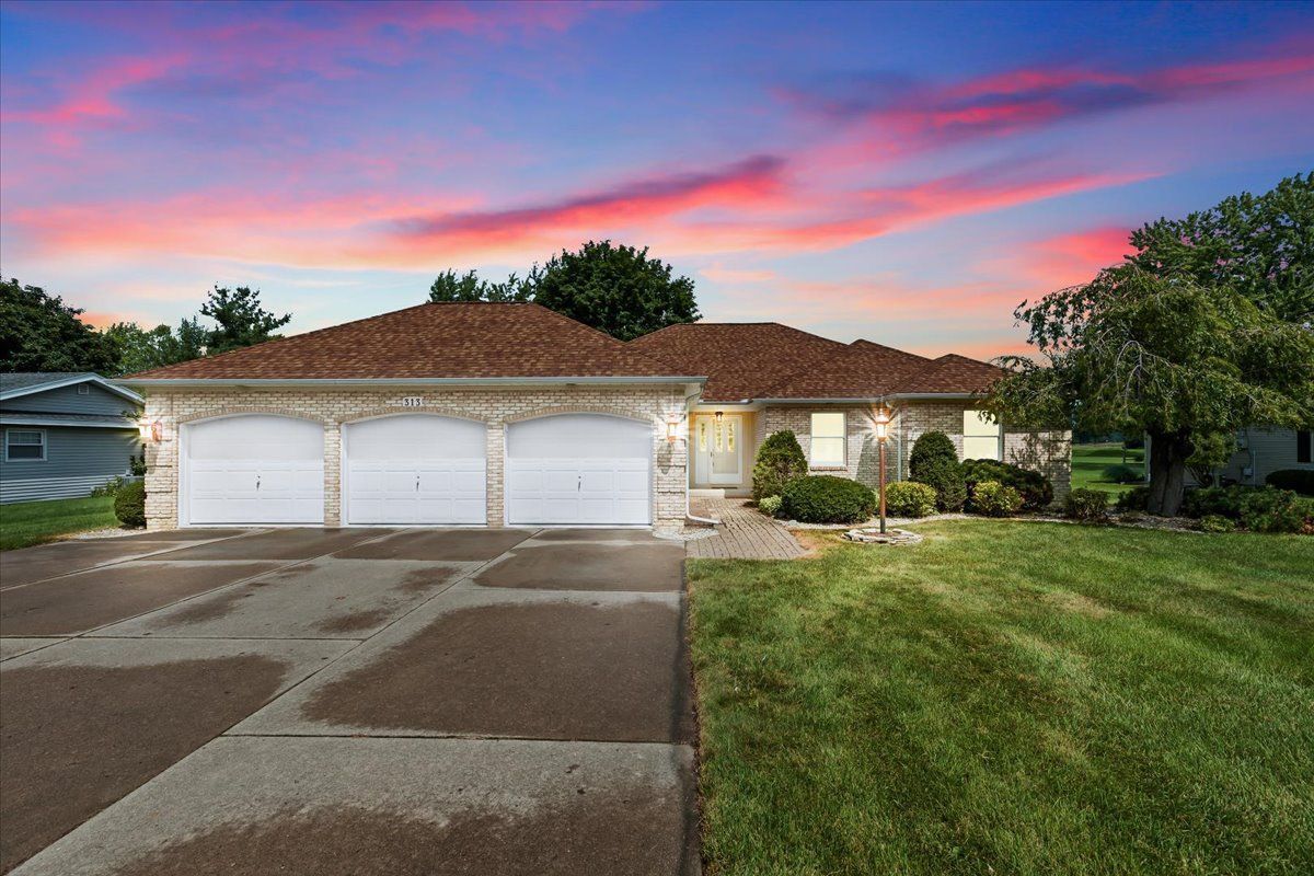 Rolston Rd, Linden, MI 48451
