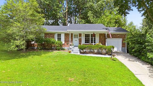 7404 Royalwood Dr, Louisville, KY, 40214-4037 | Card Image