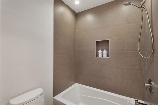 APT-311 - 8635 Falmouth Ave, Condo with 1 bedrooms, 1 bathrooms and 1 parking in Playa del Rey CA | Image 12