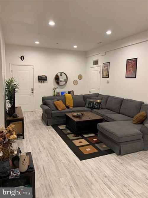 apt-1-980 N Marshall St, PHILADELPHIA, PA, 19123-1395 | Card Image