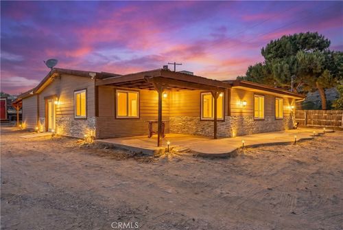 5100 Oil Well Rd, Phelan, CA, 92371-8871 | Card Image