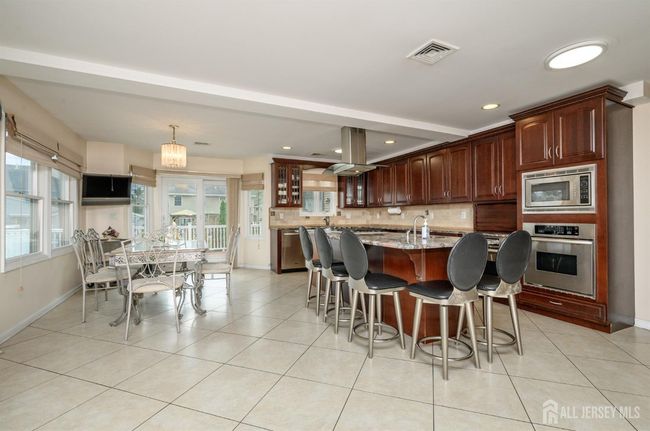 751 S Middlesex Ave, House other with 5 bedrooms, 6 bathrooms and null parking in Colonia NJ | Image 11