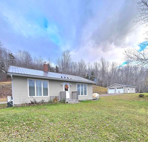 926 Highway 7, Lochaber, NS, B2G2L3 | Card Image