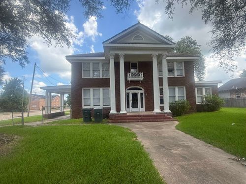2290 Liberty St, Beaumont, TX, 77701 | Card Image
