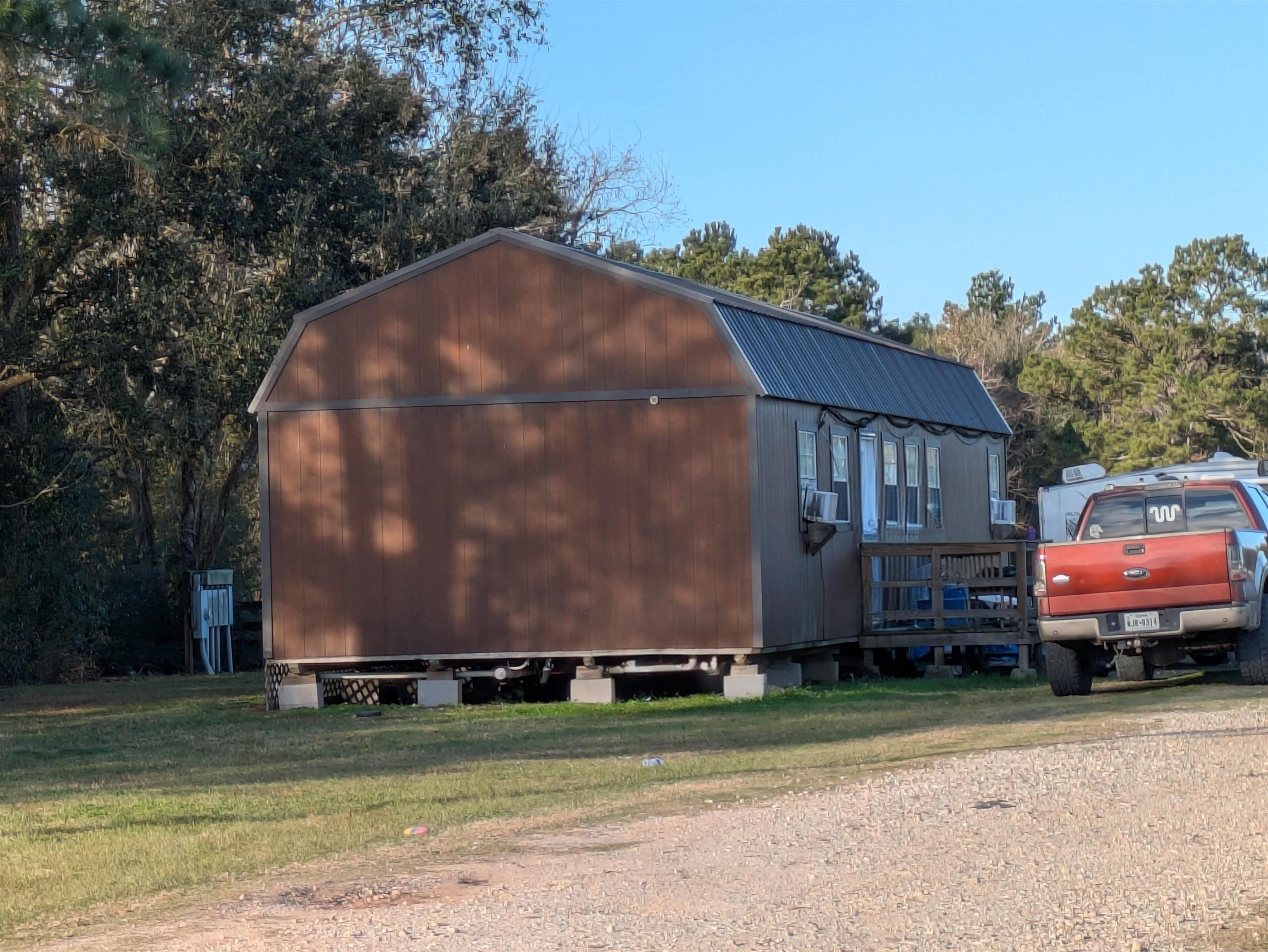 Commercial Sale in Winnie 5