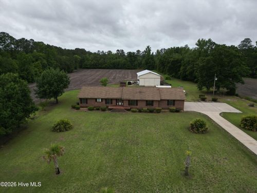 12155 Nc 41 Hwy W, Bladenboro, NC, 28320-7829 | Card Image