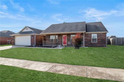 203 S Cherry Street, House other with 3 bedrooms, 2 bathrooms and null parking in Pea Ridge AR | Image 2