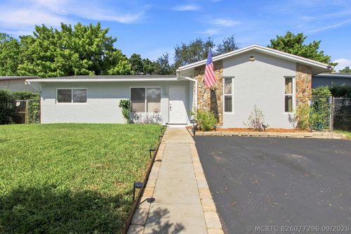 3130 N 72nd Ter, Hollywood, FL, 33024-2468 | Card Image