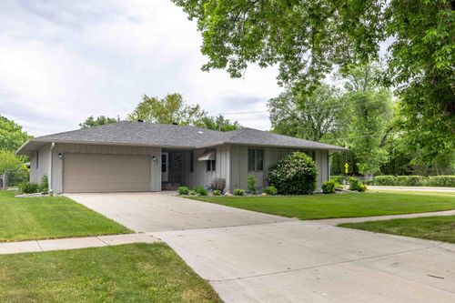501 23rd Ave S, Fargo, ND, 58103-5352 | Card Image
