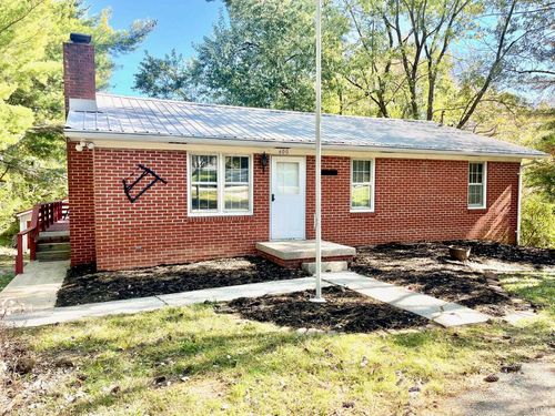 400 N Center Rd, Boonville, IN, 47601-8424 | Card Image