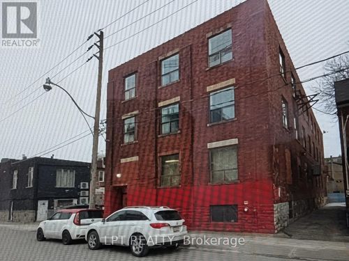 17 Paton Rd, Toronto, ON, M6H1R7 | Card Image