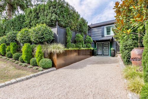 10303 15th Ave Ne, Seattle, WA, 98125-7546 | Card Image