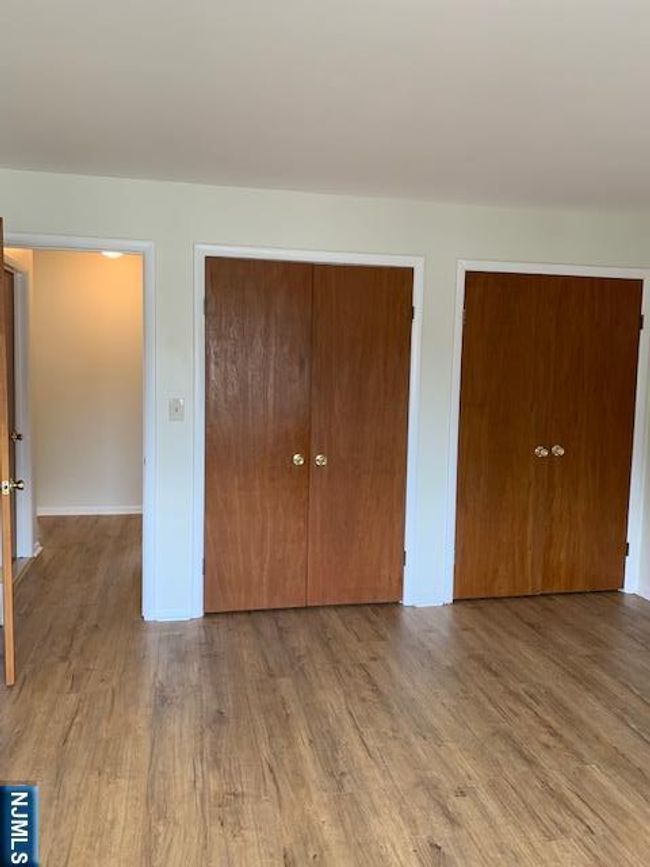 678 Broad St, Townhouse with 2 bedrooms, 3 bathrooms and null parking in Clifton NJ | Image 19