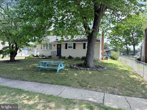 135 Estates Rd, PINE HILL, NJ, 08021-6512 | Card Image
