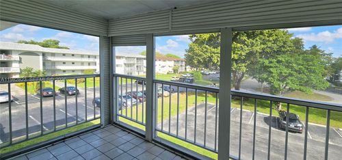 302-1201 Hillcrest Ct, Hollywood, FL, 33021-7833 | Card Image