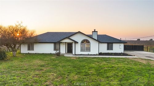 5553 S Greenwood Ave, Del Rey, CA, 93616-9744 | Card Image