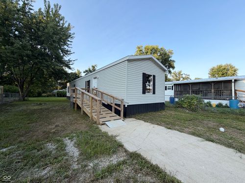 1026 Van Bibber Lake Est, Greencastle, IN, 46135-8902 | Card Image