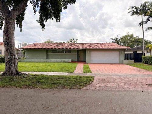 7140 Bamboo St, Miami Lakes, FL, 33014-2947 | Card Image