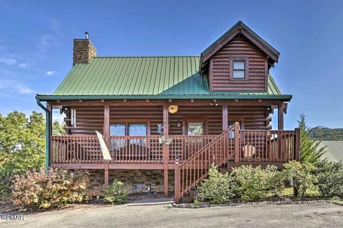 3301 Kestrel Way, Pigeon Forge, TN, 37863 | Card Image