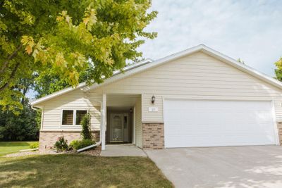 18 Townhouse Road, Townhouse with 2 bedrooms, 2 bathrooms and null parking in Morris MN | Image 3