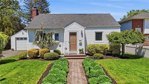 15 Russell Ave, Bethpage, NY, 11714-4822 | Card Image