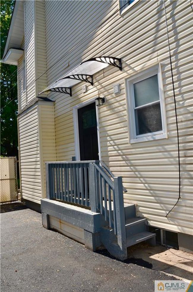 1939 Plainfield Ave, Condo with 2 bedrooms, 1 bathrooms and null parking in South Plainfield NJ | Image 4