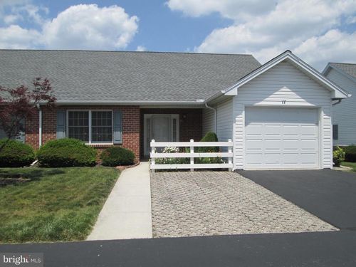 11 Clifton Ter, CARLISLE, PA, 17015-7624 | Card Image