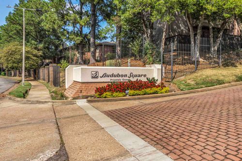 2-812 Creekside Dr, Memphis, TN, 38117-5034 | Card Image