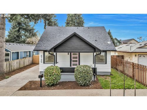 8745 N Burrage Ave, Portland, OR, 97217-7043 | Card Image