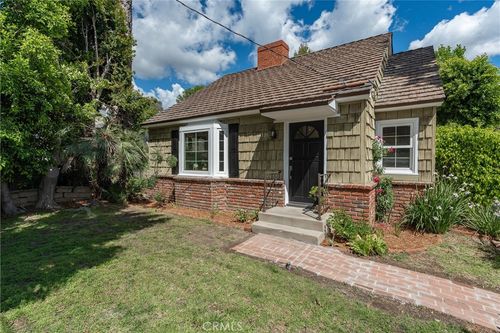 14335 Magnolia Bl, Sherman Oaks, CA, 91423 | Card Image