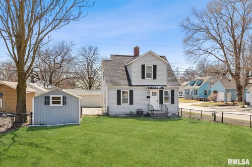 2503 Bellevue Ave, Bettendorf, IA, 52722-4415 | Card Image