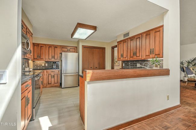 55 Grove Hill Rd, House other with 3 bedrooms, 4 bathrooms and null parking in Kingsport TN | Image 18