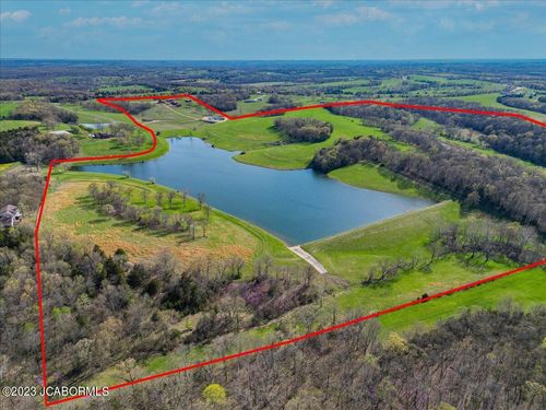 52968 W Railroad Rd, CENTERTOWN, MO, 65023-3726 | Card Image