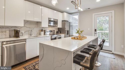 1414 Pennsylvania Ave Se, WASHINGTON, DC, 20003-3029 | Card Image