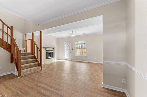 302 Monument Ct, Yorktown, VA, 23693-4591 | Card Image