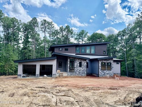 239 Hill Rd, Southern Pines, NC, 28387-6633 | Card Image