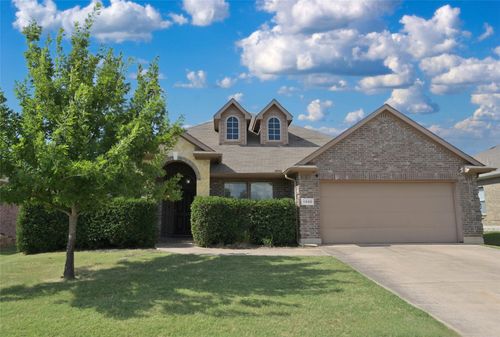 1500 Dun Horse Dr, Haslet, TX, 76052-3351 | Card Image