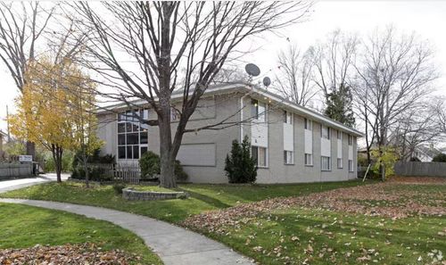 4421 W Arthur Ct, Milwaukee, WI, 53219-2355 | Card Image