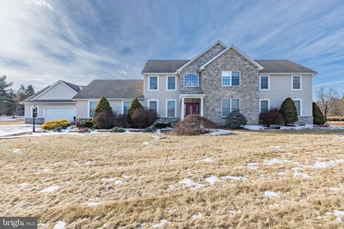 1089 Jacobsburg Rd, WIND GAP, PA, 18091-9779 | Card Image