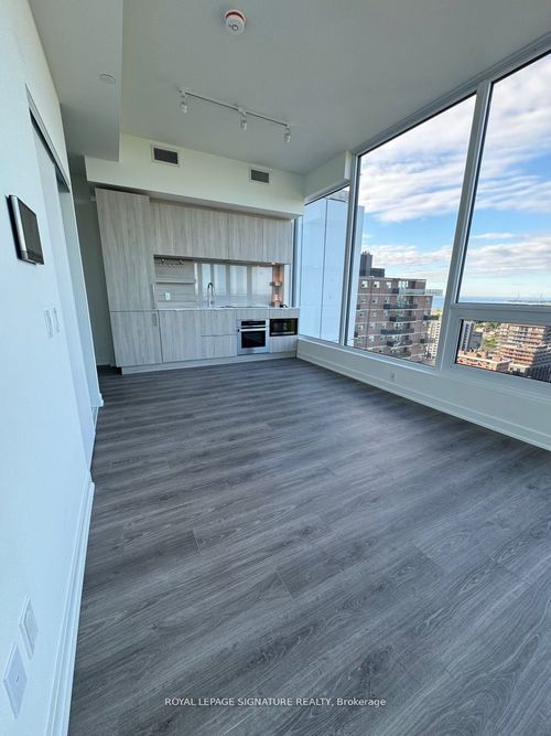 2107-28 Ann St, Mississauga, ON, L5G3G1 | Card Image